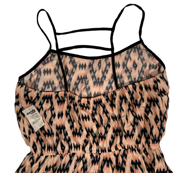 5/$25 Vintage Y2K Charlotte Russe Mini Dress Geometric Print Cinched Waist L - Picture 4 of 4